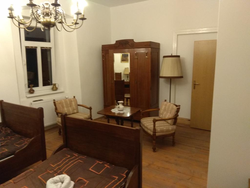 Penzion u Čermáka Ostrov  Exterior foto